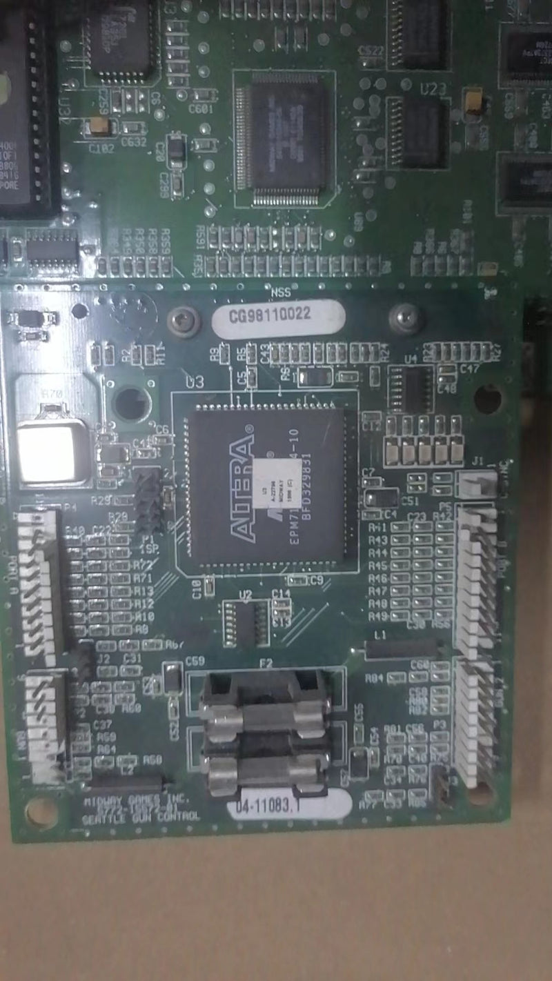 Midway Seattle pcb board w/ GUN CONTROL PCB .not tested. look lost CPU