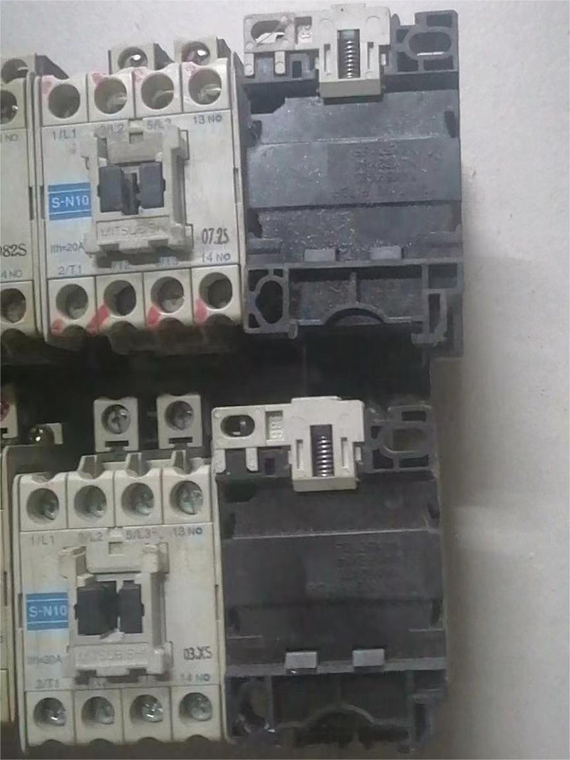 USED Mitsubishi S-N10 Magnetic Contactor.WORKING