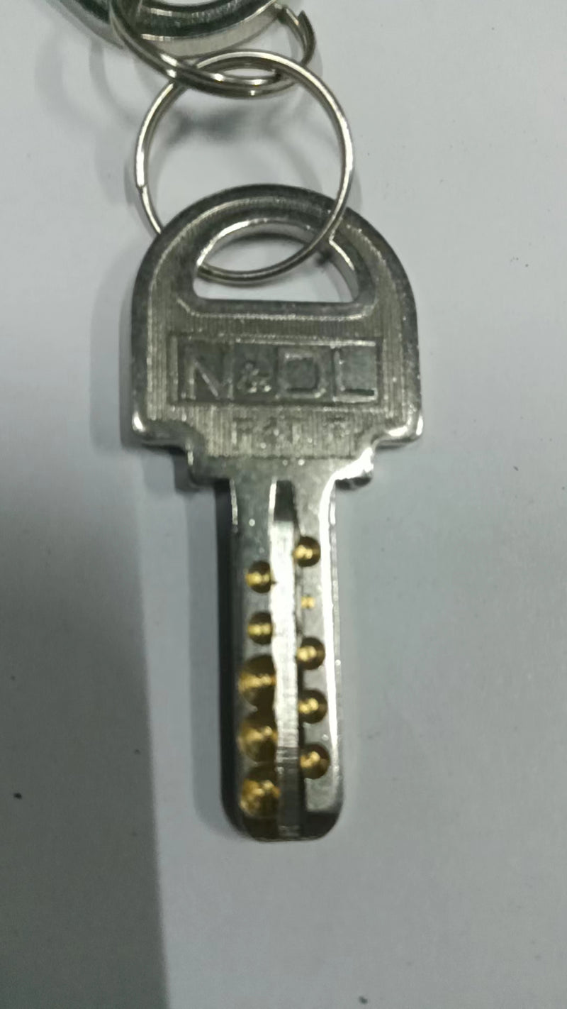 SLOT MACHINE KEY. NUMBER NT001