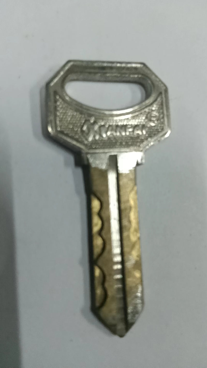 SLOT MACHINE KEY.