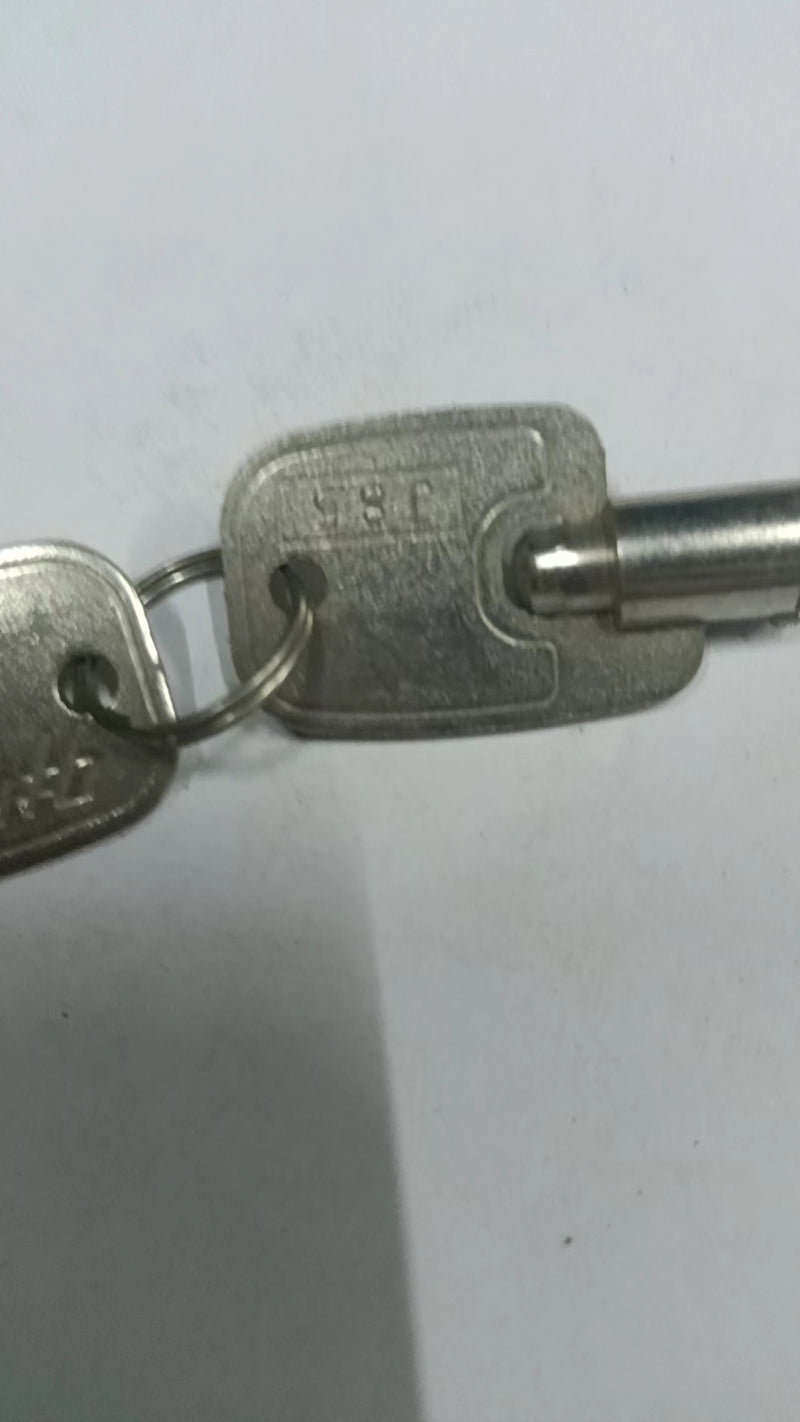 SLOT MACHINE KEY. NUMBER J85