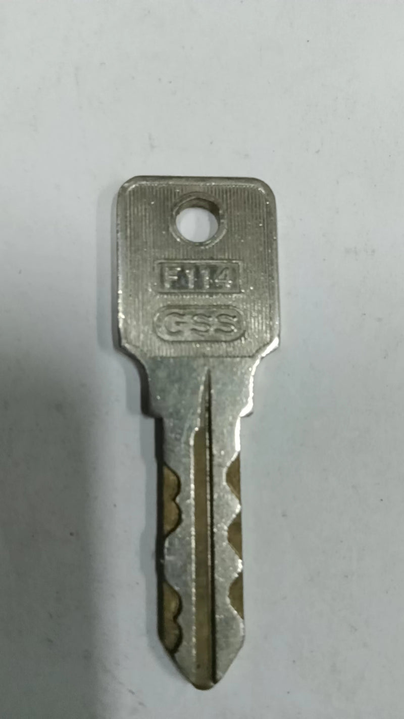 SLOT MACHINE KEY. NUMBER F114