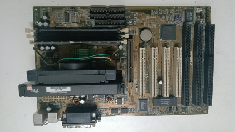 Pentium Motherboard P2  ASUS P2B Rev 1.02. used and working