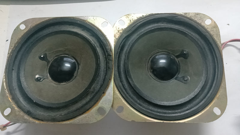 A PAIR SEGA UNC/NC/NNC/NAOMI  speakers. working