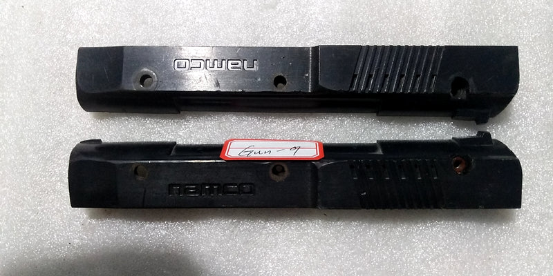 A pair  Namco original time crisis1,2,3 black gun top Shell